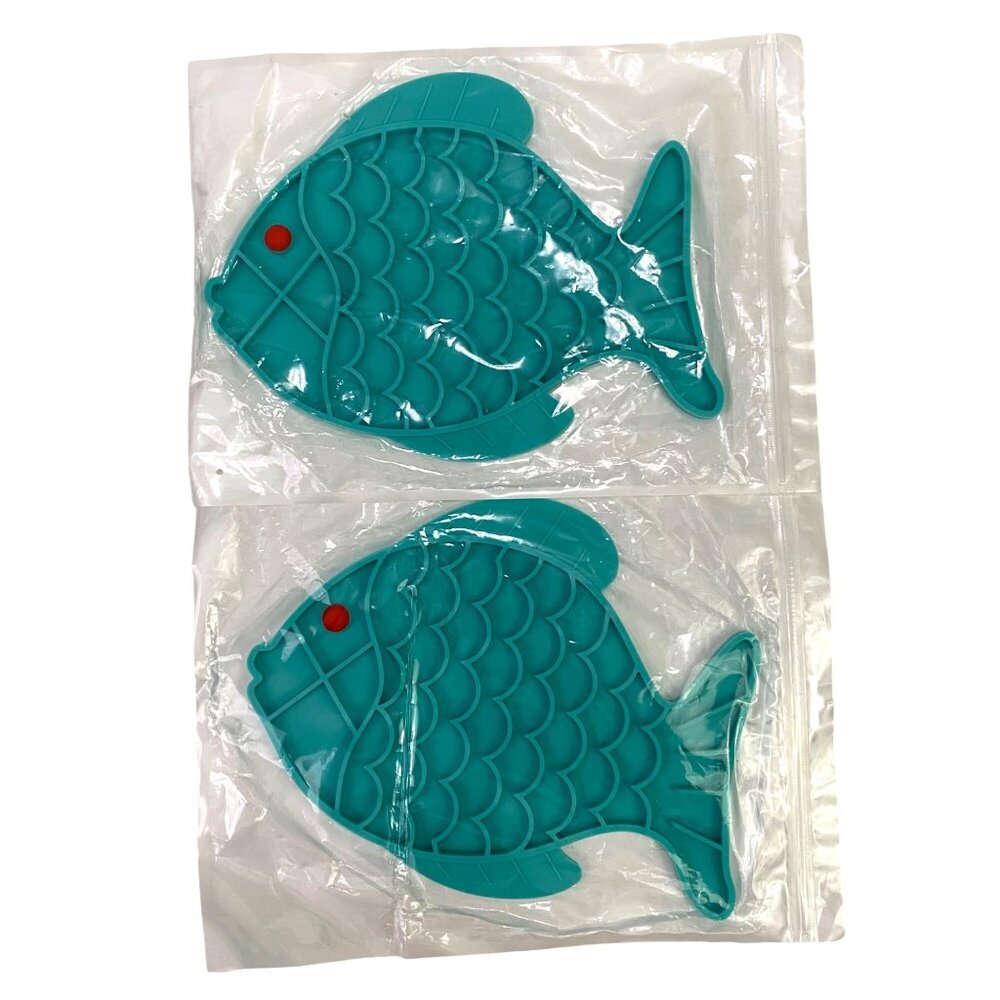 Cat Slow Feeder Dish or Lickable Treat May Enrichment Toy Fish Shape Lot of 2